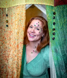 tantra-teacher-Silja-Helina-smiling-with-a-facepainting